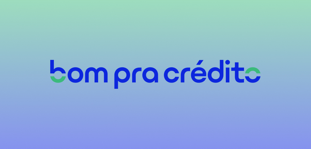 Logotipo do "bom para crédito" com texto estilizado em azul sobre fundo gradiente azul esverdeado.