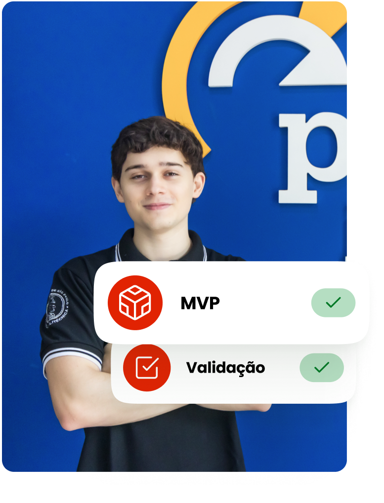 Pessoa em pé em frente a um fundo azul com um logotipo amarelo e branco, ao lado de ícones rotulados como "MVP" e "Validação" com marcas de seleção.