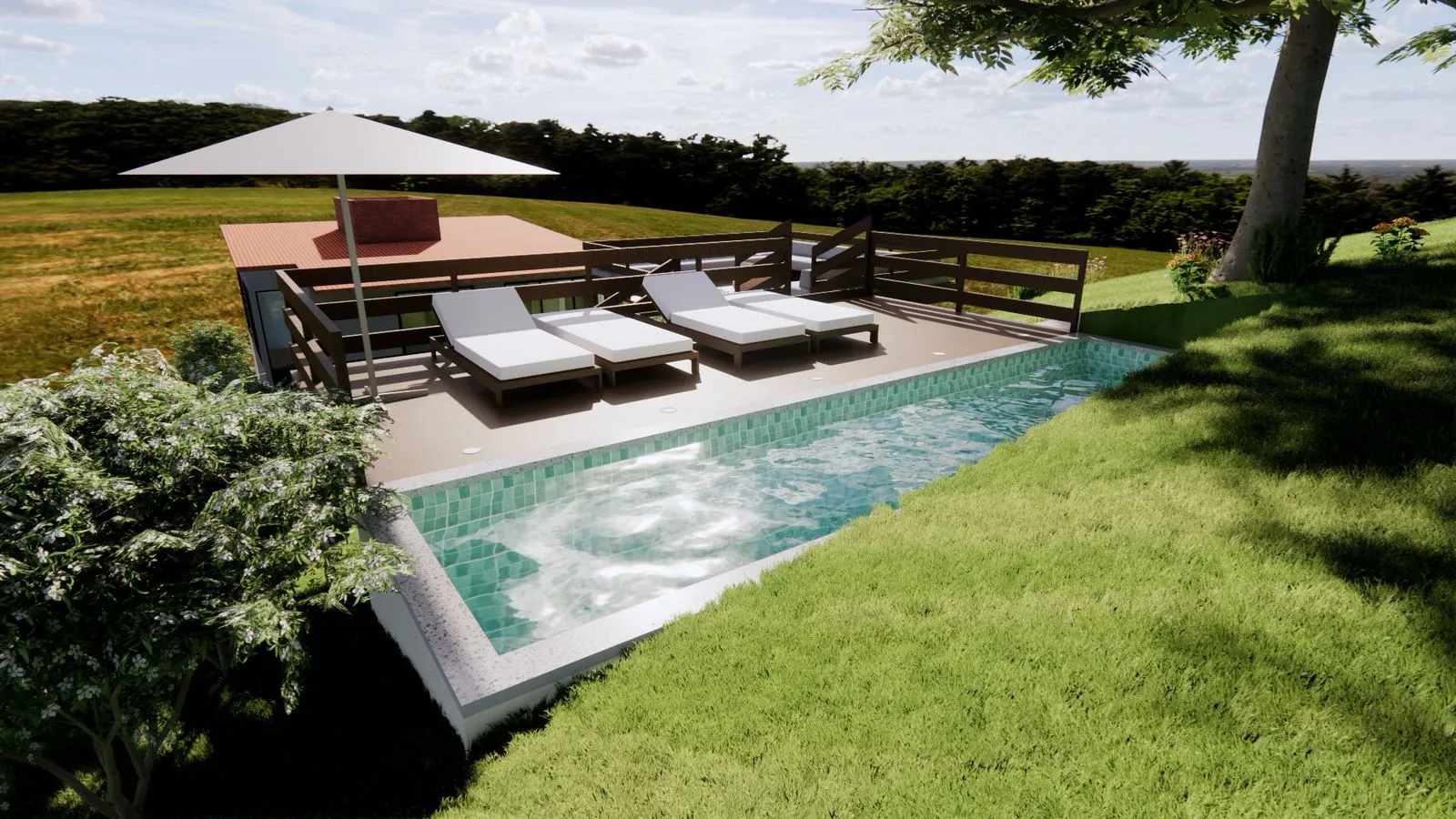Projeto Atibaia | Copia de ARQRender Piscina Duas espreguiçadeiras com um guarda-sol estão em um deck de madeira ao lado de uma pequena piscina retangular, cercada por grama e com vista para um campo com árvores ao longe.